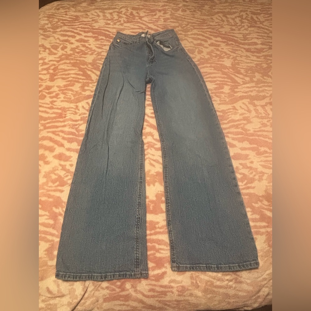 H&M  Classic Wide-Leg Women's Jeans in Blue